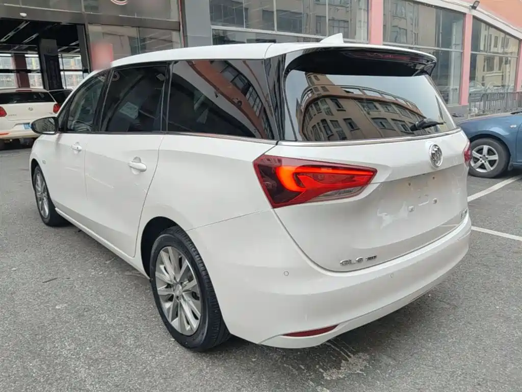 Buick GL6 2019 18T 6 мест Luxury VI