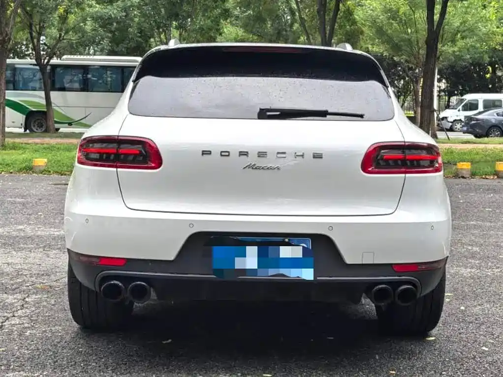Porsche Macan — миниатюра 15