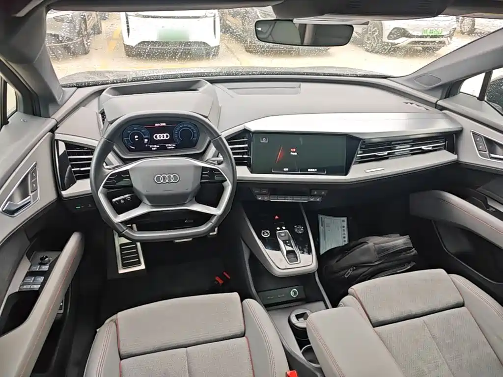 Audi Q5 e-tron — миниатюра 10