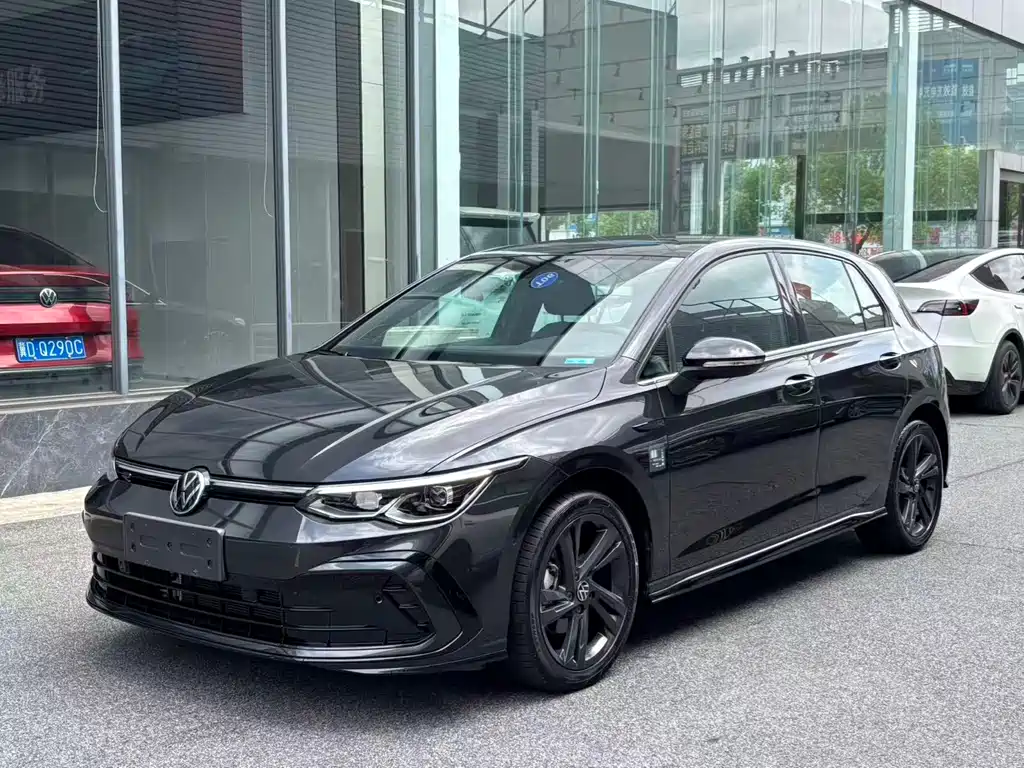 Volkswagen Golf 2023