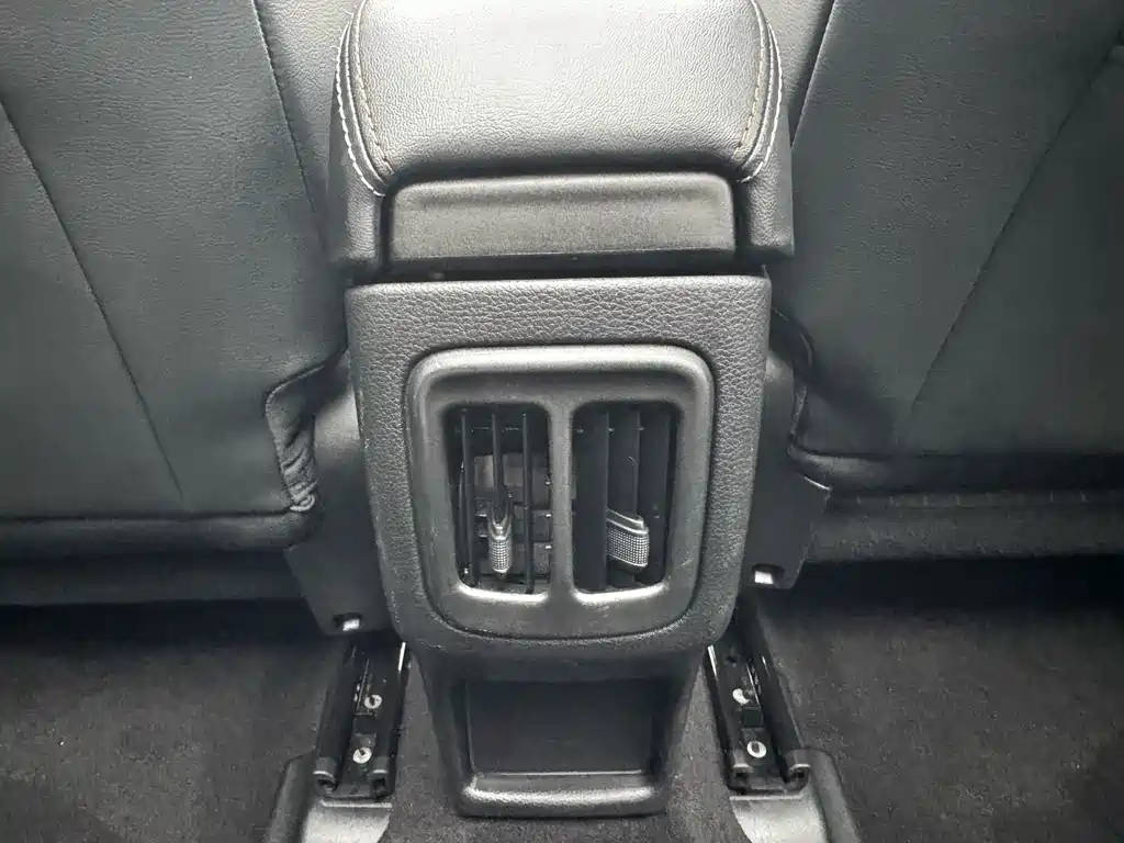 Jeep Compass — миниатюра 13