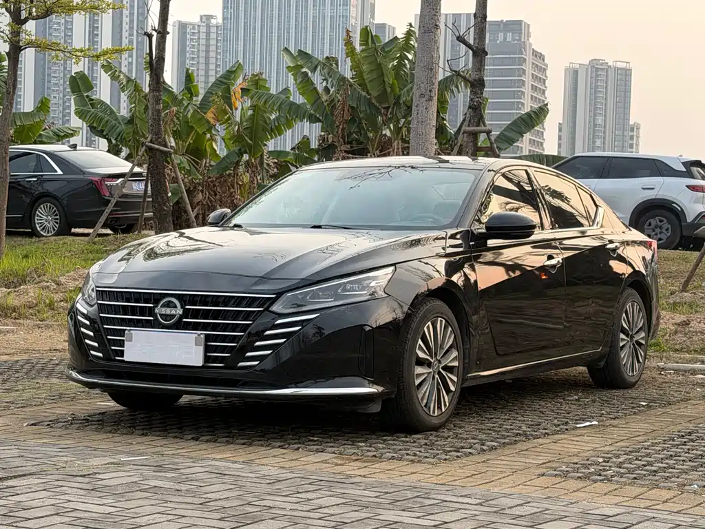 Nissan Teana 2023