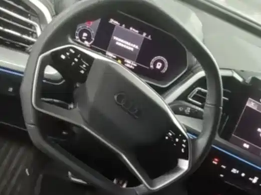 Audi Q4 e-tron — миниатюра 8