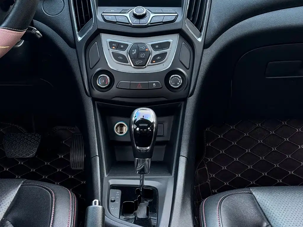 Chery Arrizo 5 — миниатюра 12