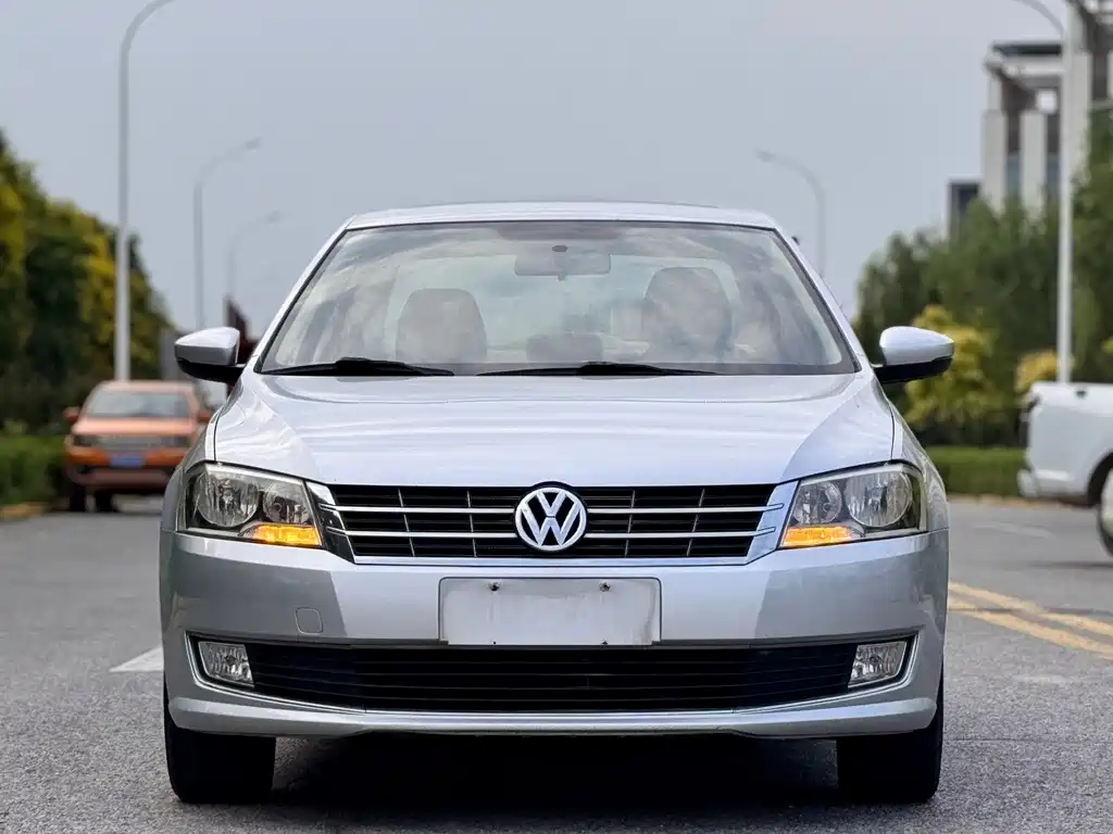 Volkswagen Lavida — миниатюра 2