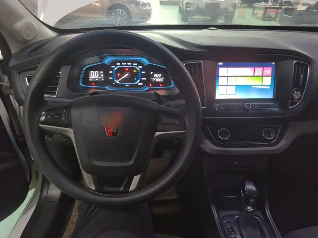Roewe 360 — миниатюра 10