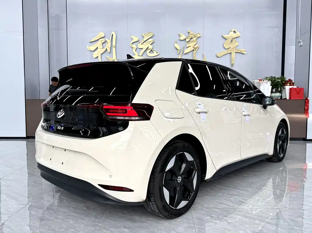 Volkswagen ID.3 — миниатюра 13