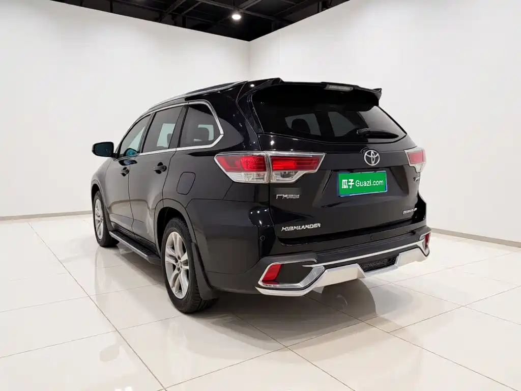 Toyota Highlander — миниатюра 4