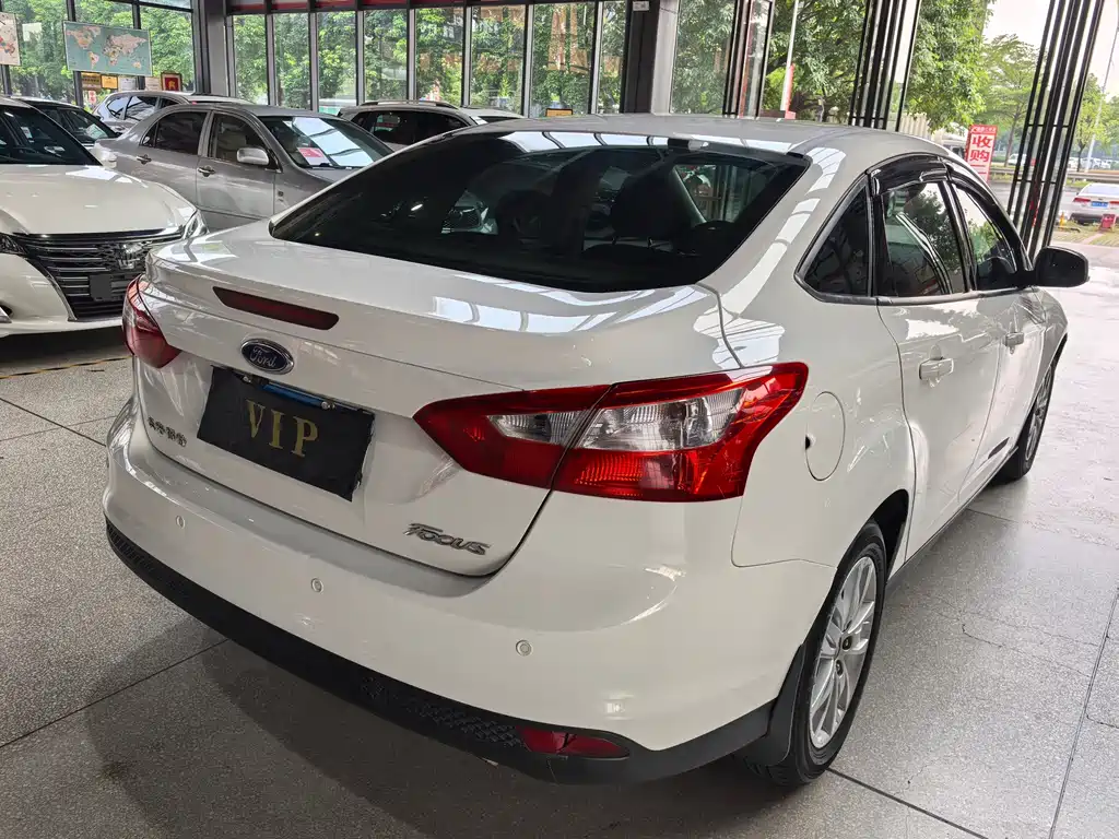Ford Focus — миниатюра 4