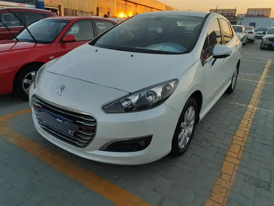 Peugeot 308 2016