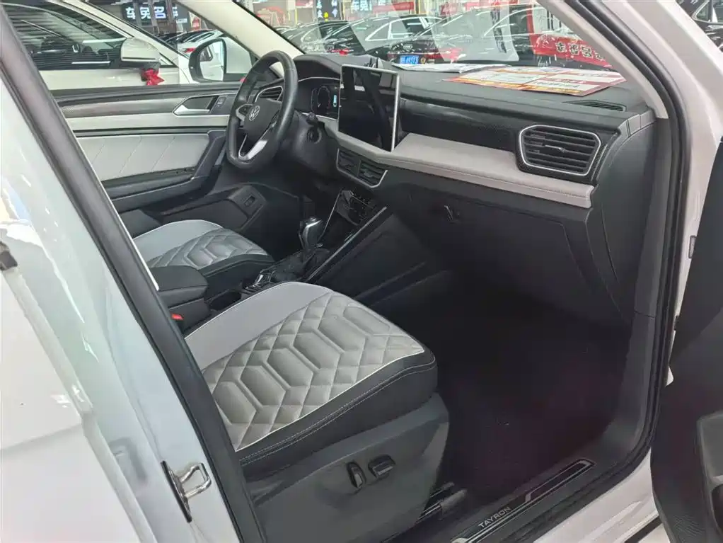 Volkswagen Tayron - фото 6