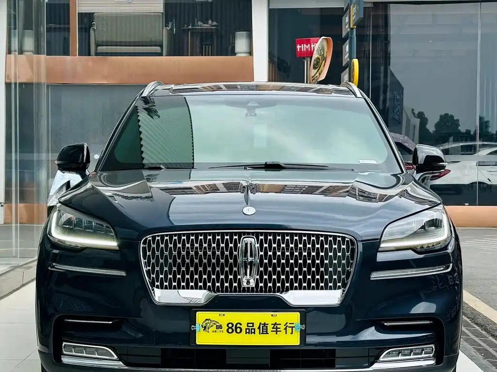 Lincoln Aviator 2023 3.0T V6 мест