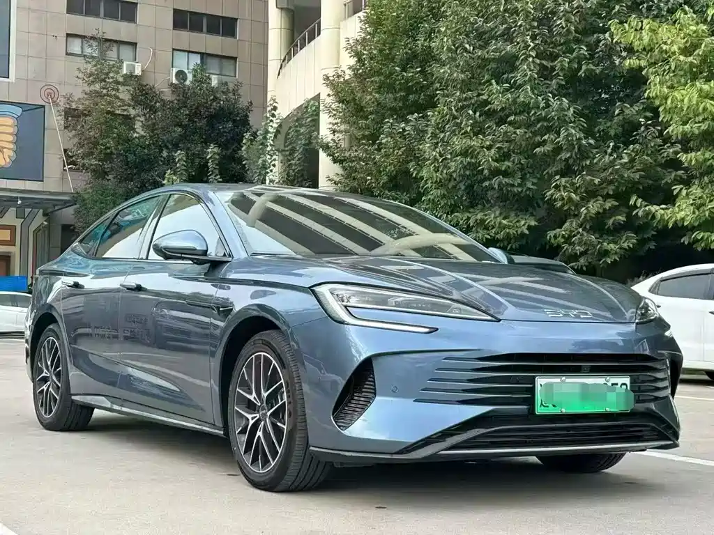 BYD SEAL 07 DM I