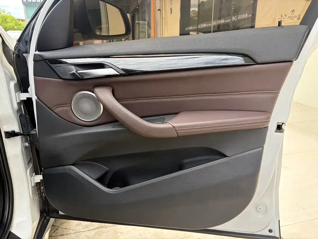 BMW X1 — миниатюра 15