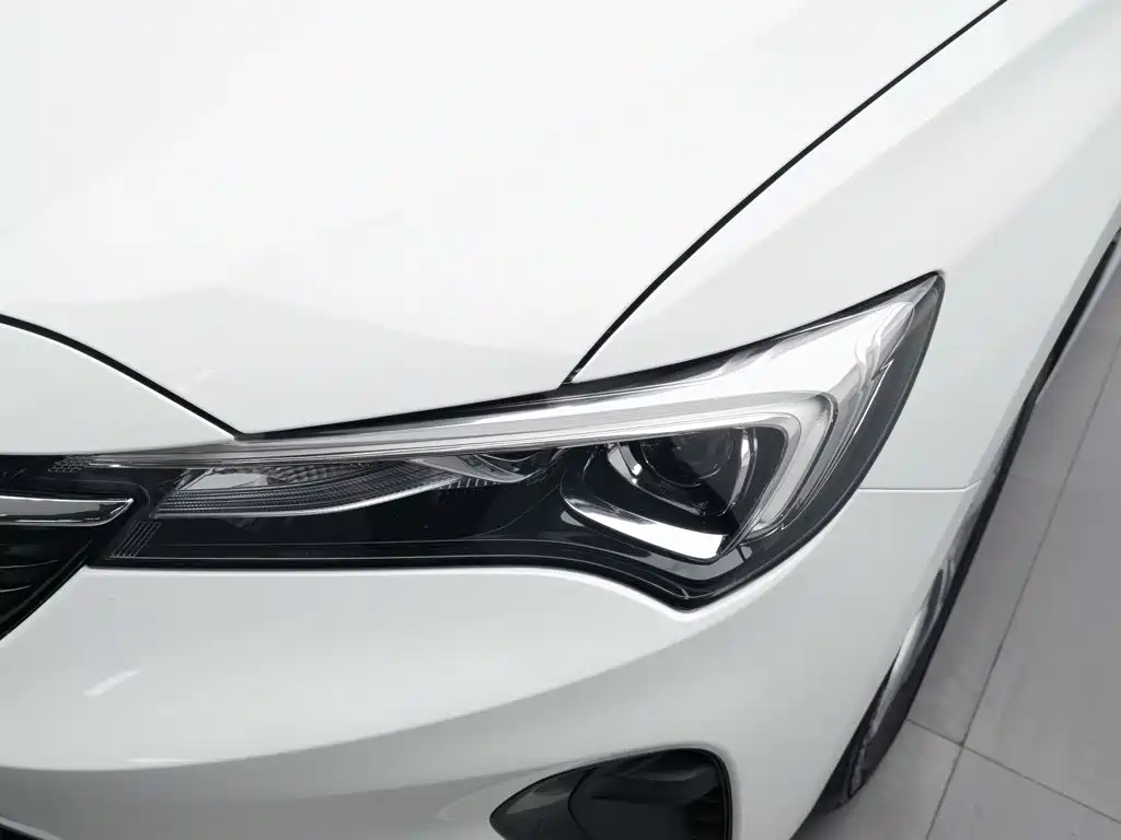 Buick Verano — миниатюра 7