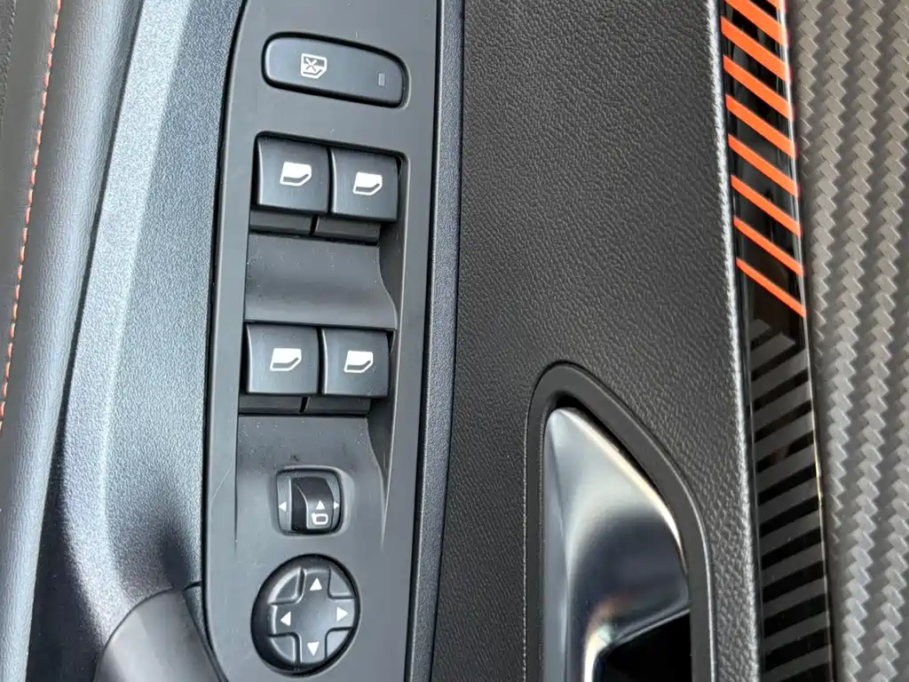 Peugeot 2008 — миниатюра 17