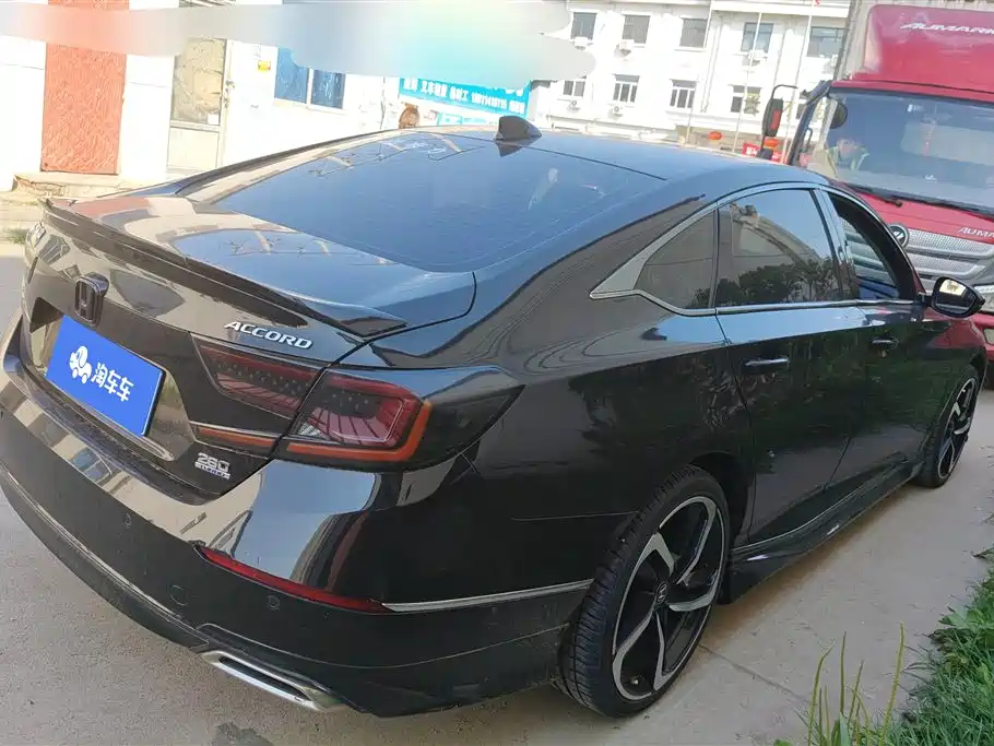 Honda Accord 2018 260TURBO Luxury V