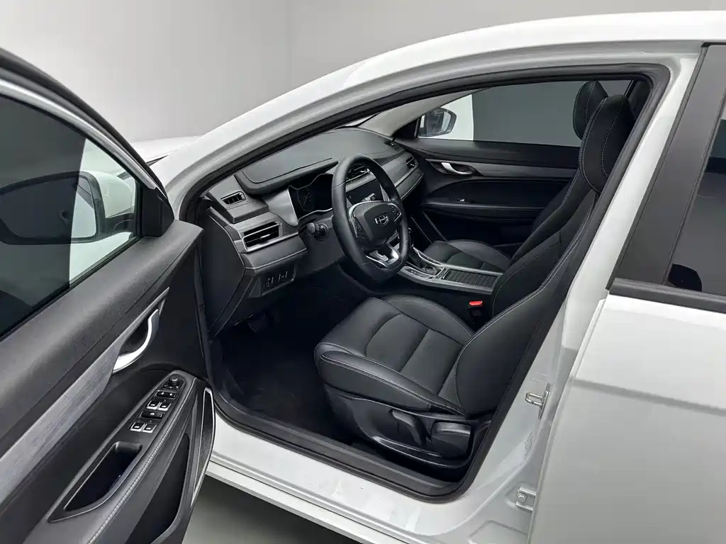 Geely Emgrand — миниатюра 5