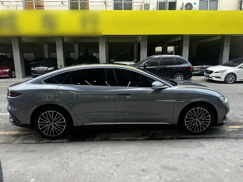 BYD Han — миниатюра 10