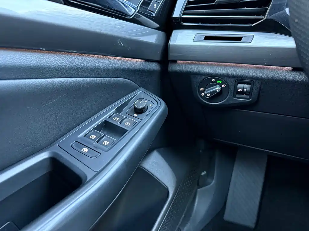 Volkswagen Bora — миниатюра 13