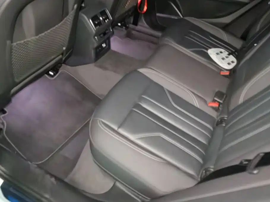 Audi Q5L — миниатюра 11