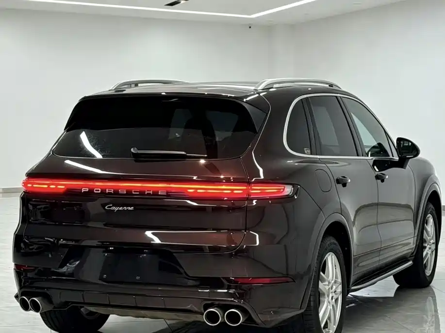 Porsche Cayenne — миниатюра 8