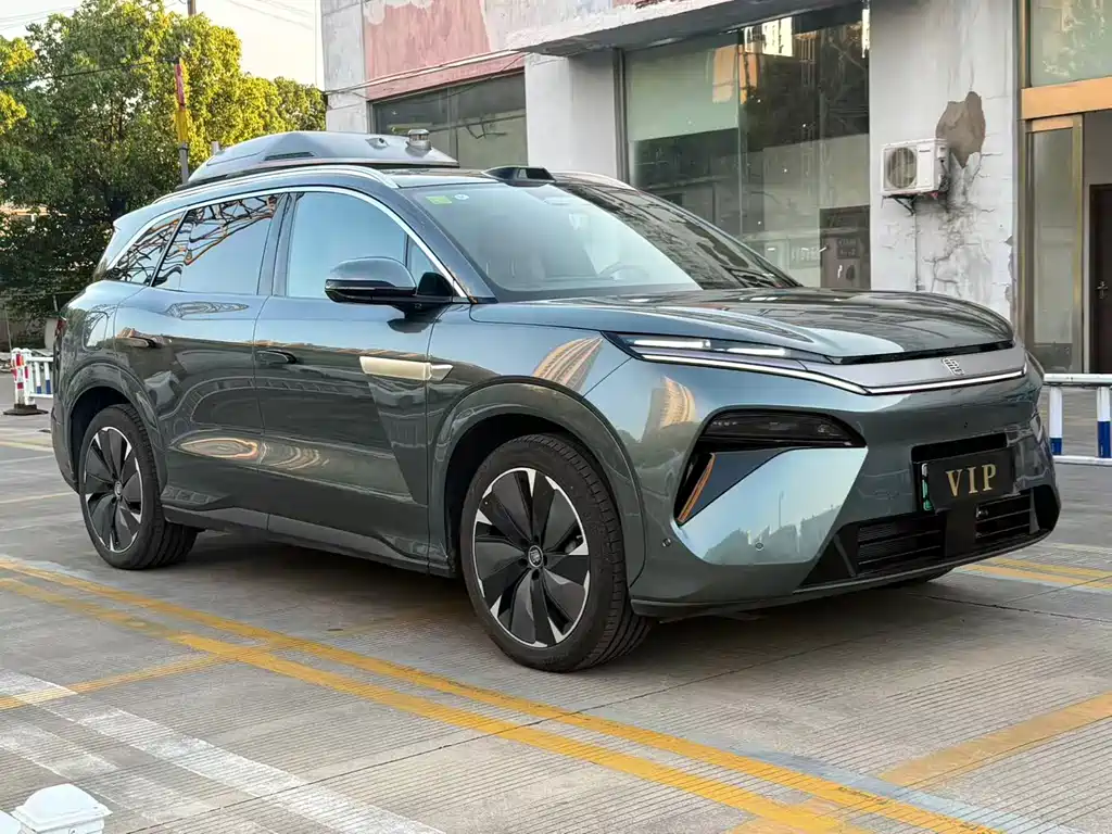 BYD Tang L L 2025 DM 175KM