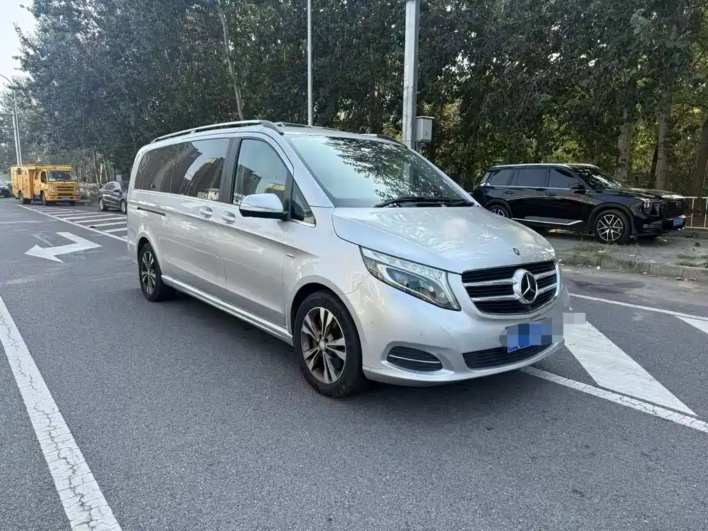 Mercedes-Benz V-Class — миниатюра 3