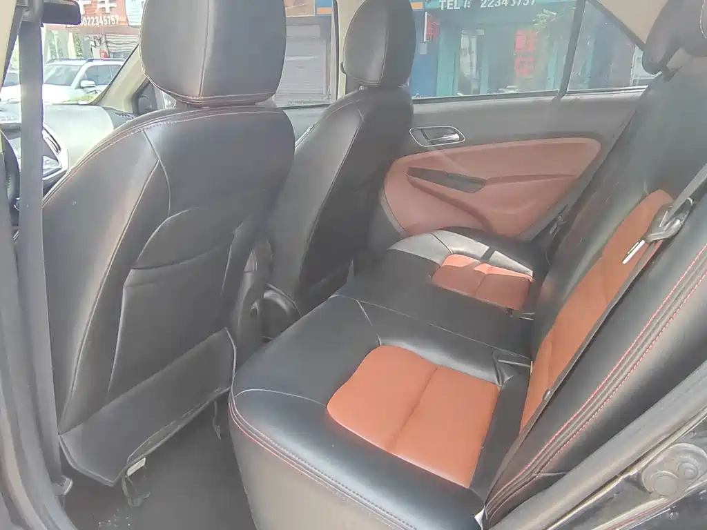 Geely Jingang 2016 1.5L MT Elite