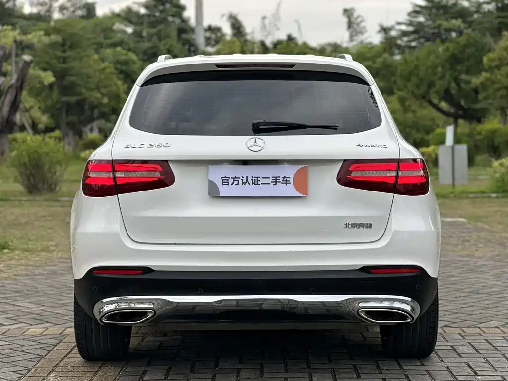 MERCEDES-BENZ GLC
