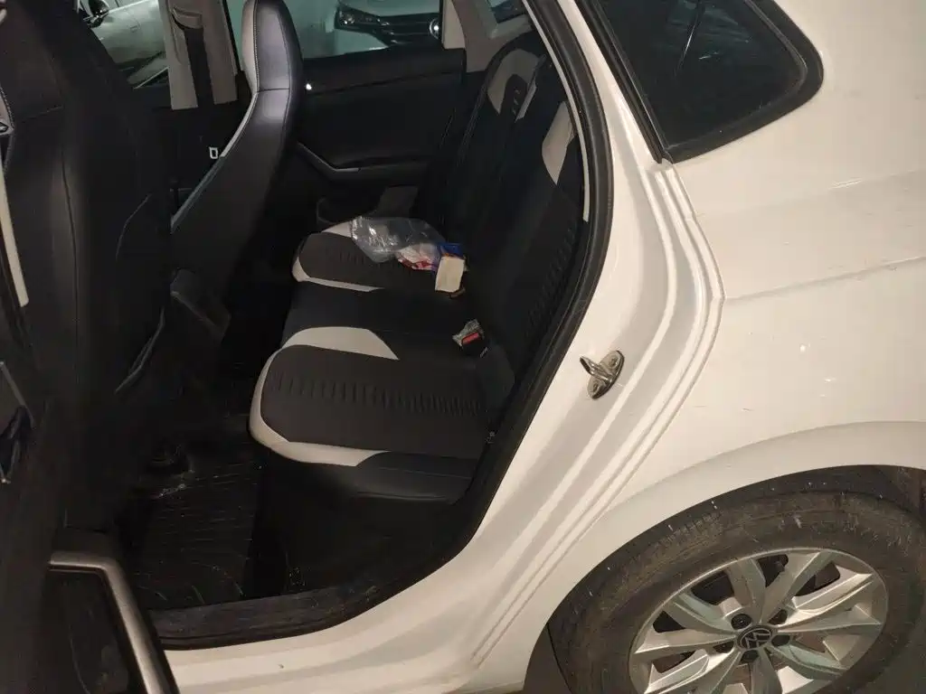 Volkswagen Polo — миниатюра 18