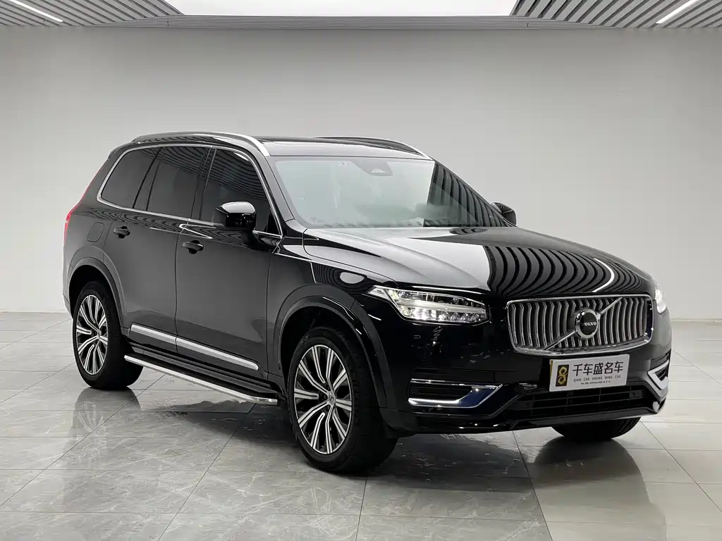 Volvo XC90 2023 B5 Luxury 5 мест