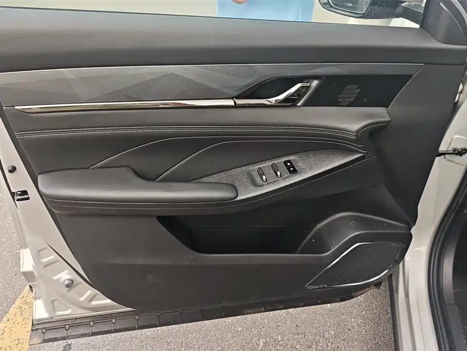 Dongfeng L7 2025 205 Premium