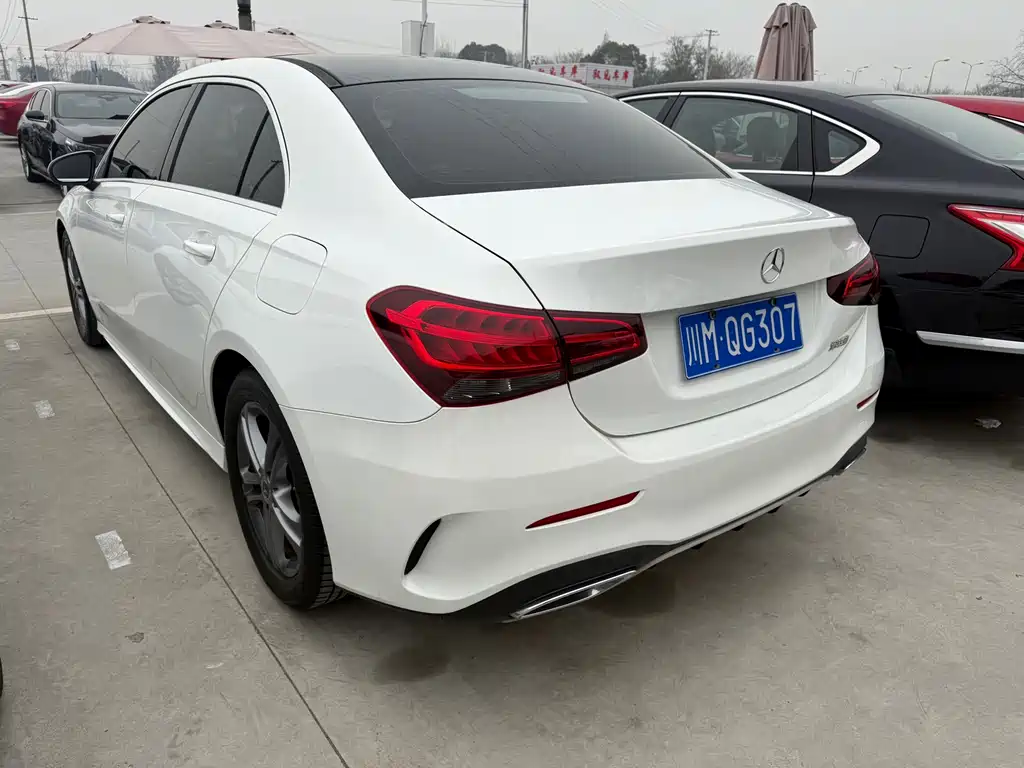 MERCEDES-BENZ A CLASS