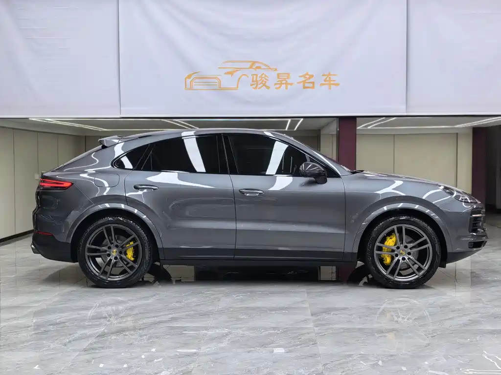 Porsche Cayenne — миниатюра 8