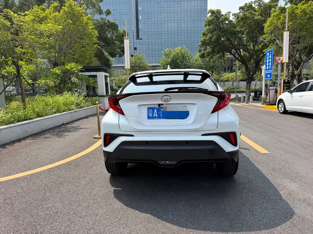 Toyota C-HR — миниатюра 5