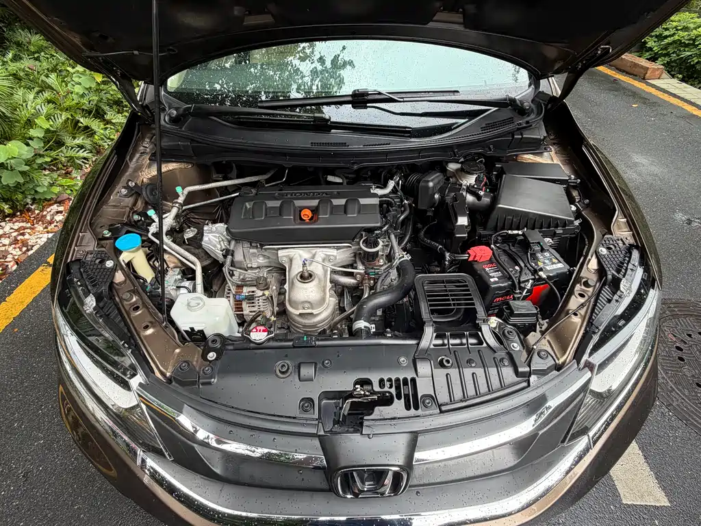 Honda Jade 2017 1.8L AT Comfort 5 мест