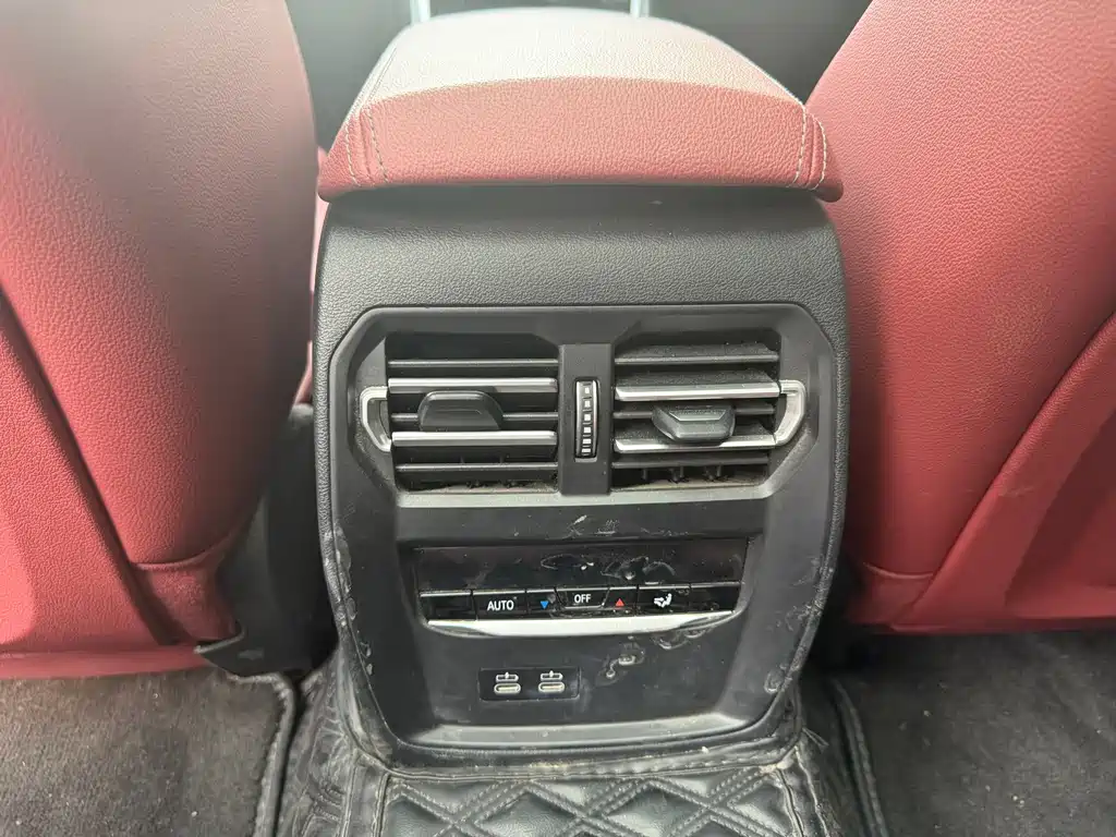 BMW i3 — миниатюра 10