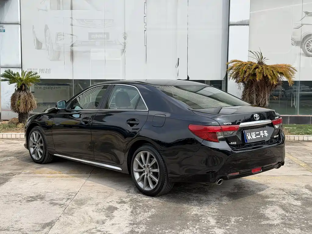 Toyota Reiz — миниатюра 14
