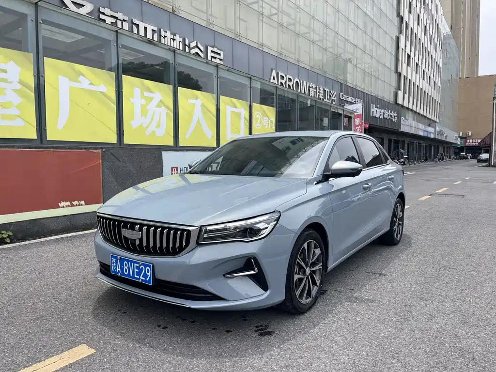 Geely Emgrand 2025