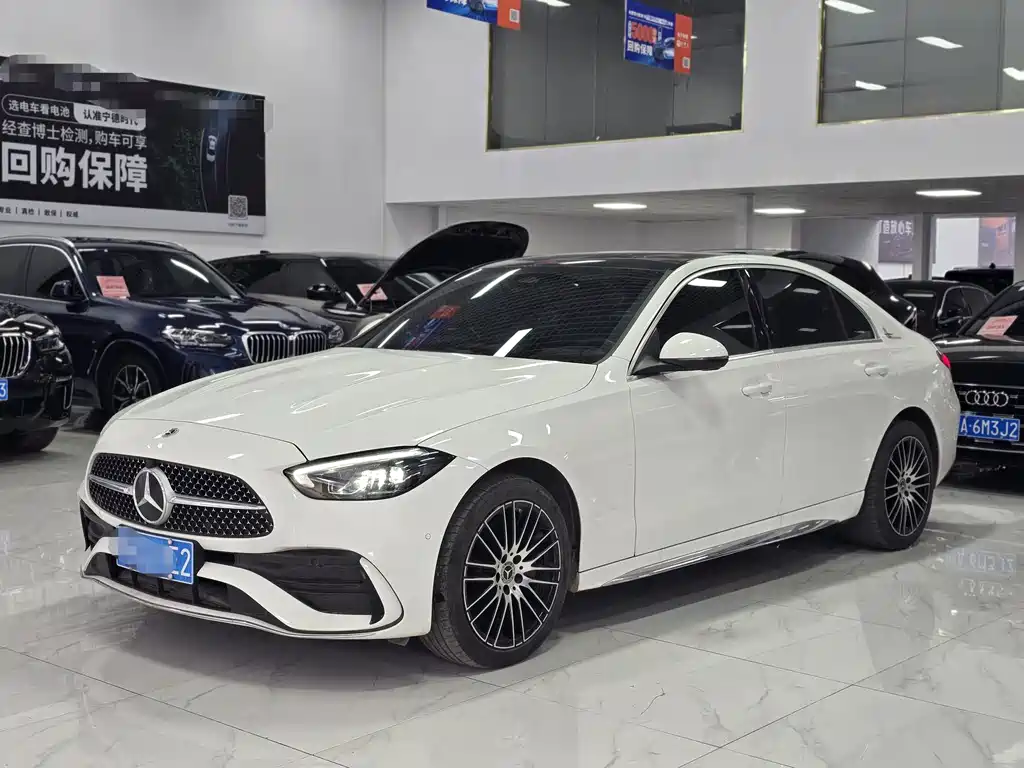 Mercedes-Benz C-Class 2024
