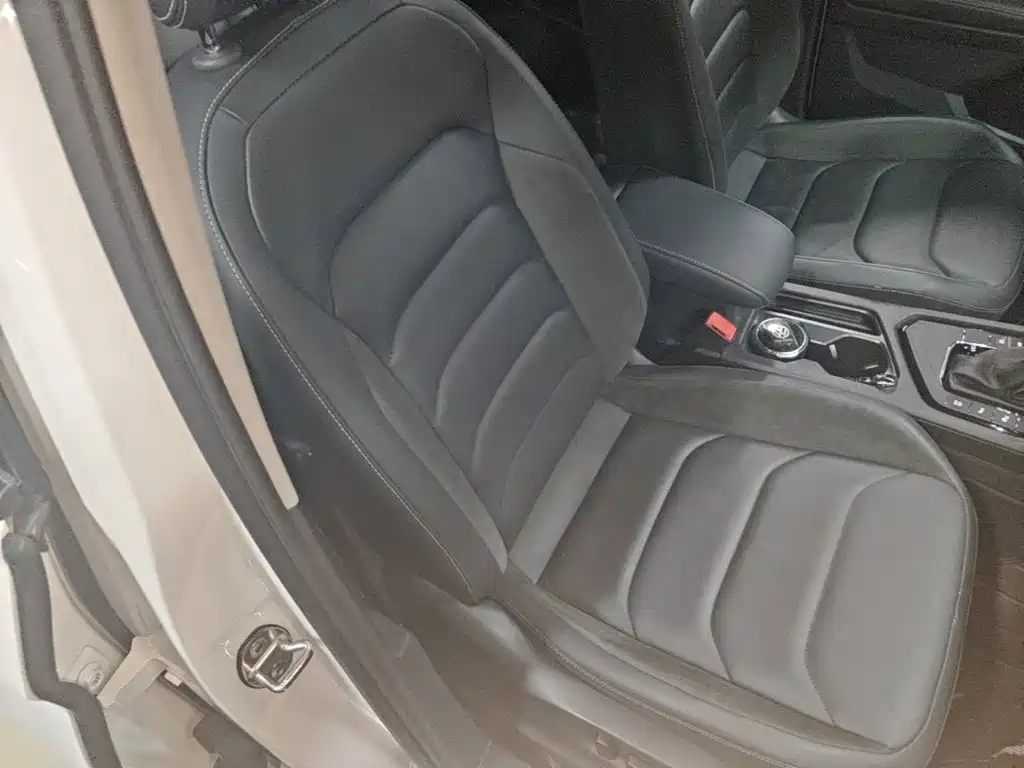 Volkswagen Tiguan L — миниатюра 25