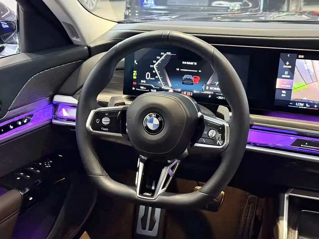 BMW 7 Series — миниатюра 5