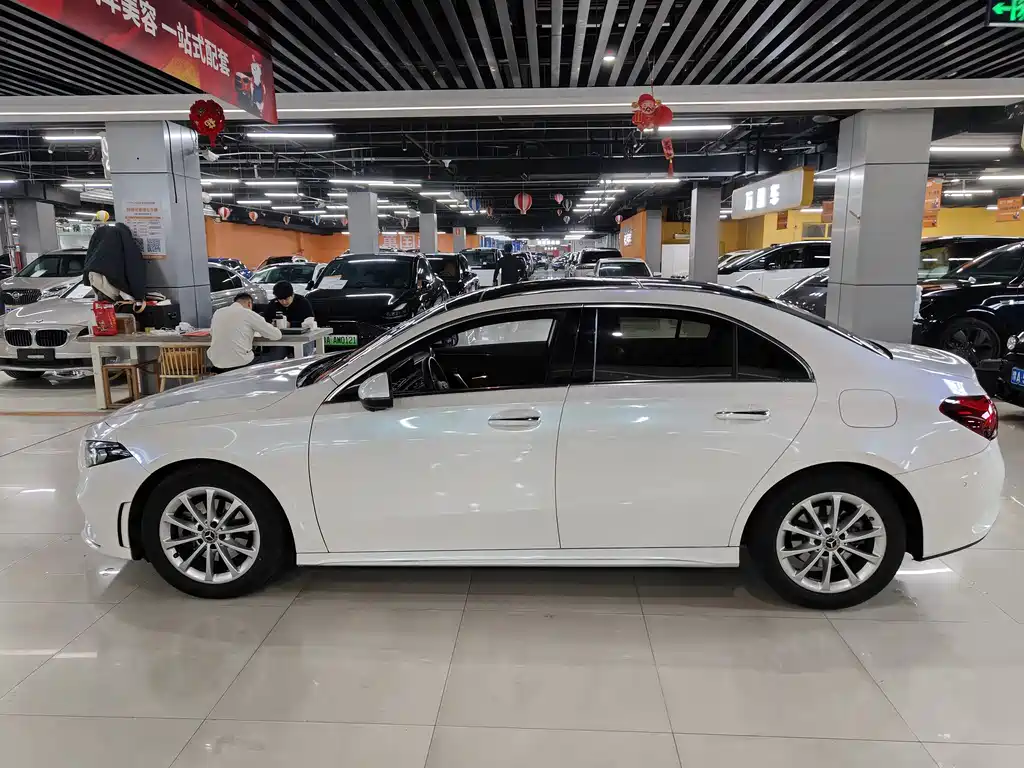 MERCEDES-BENZ A CLASS