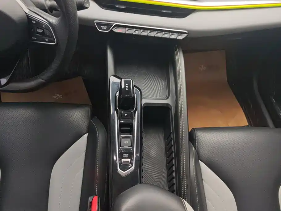 Geely Binyue — миниатюра 16