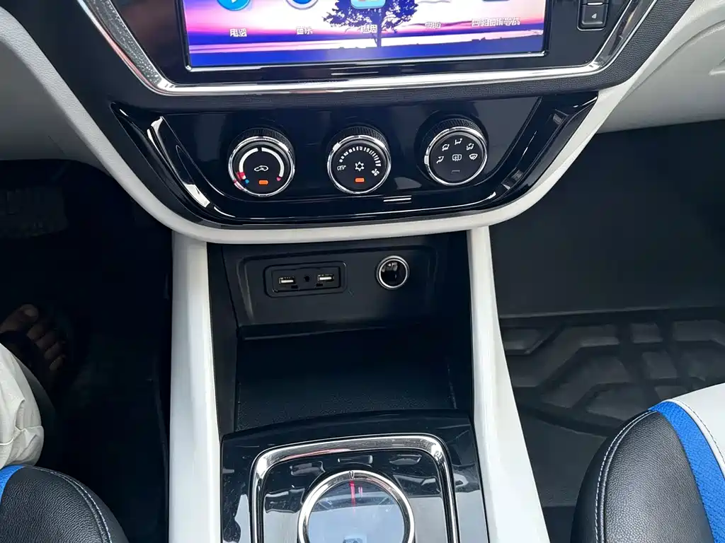 Soueast DX3 EV — миниатюра 13
