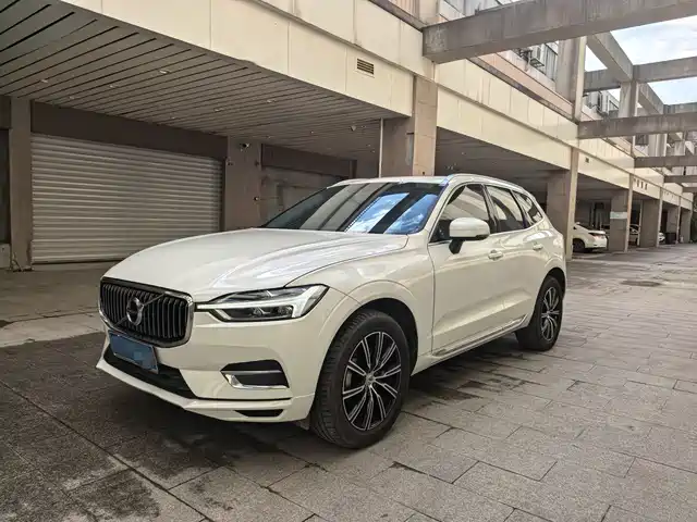 VOLVO  XC60 2020