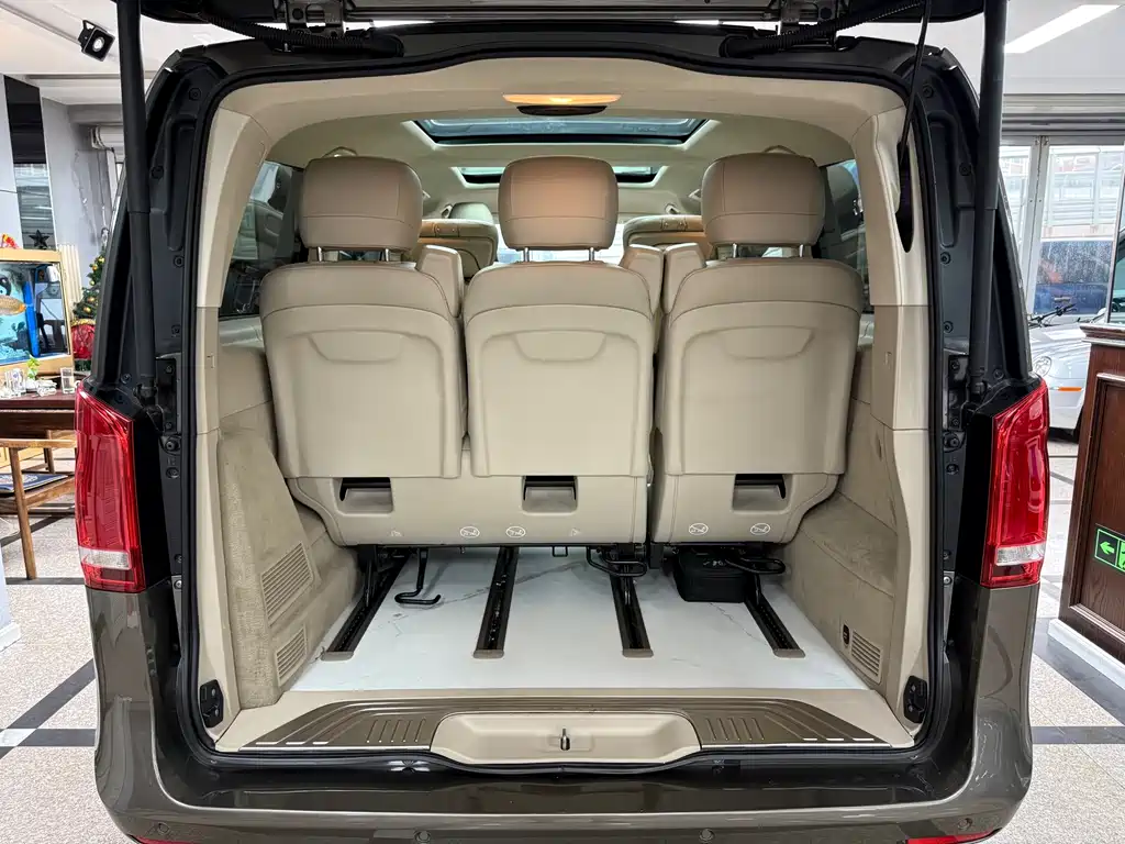 MERCEDES-BENZ V CLASS