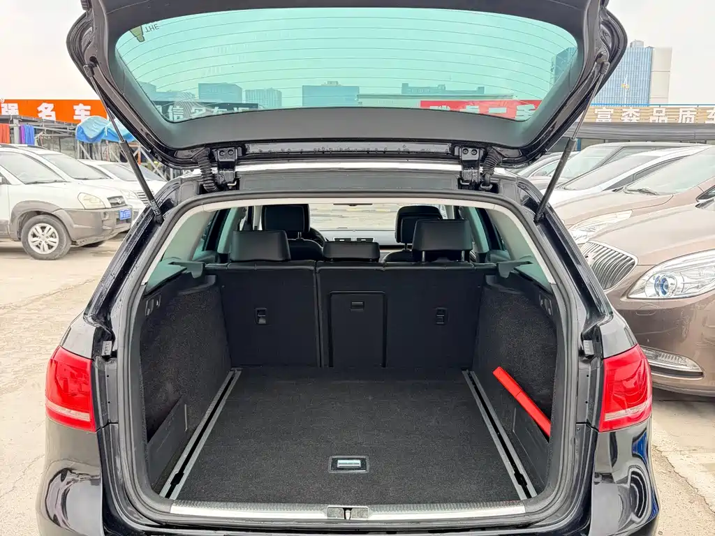 Volkswagen Magotan (Import) — миниатюра 13
