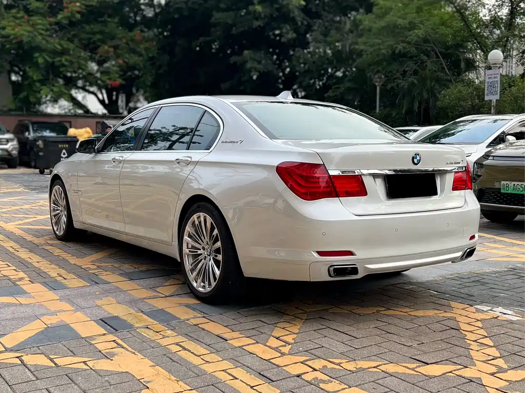 BMW 7 Series 7 2010 4.4T